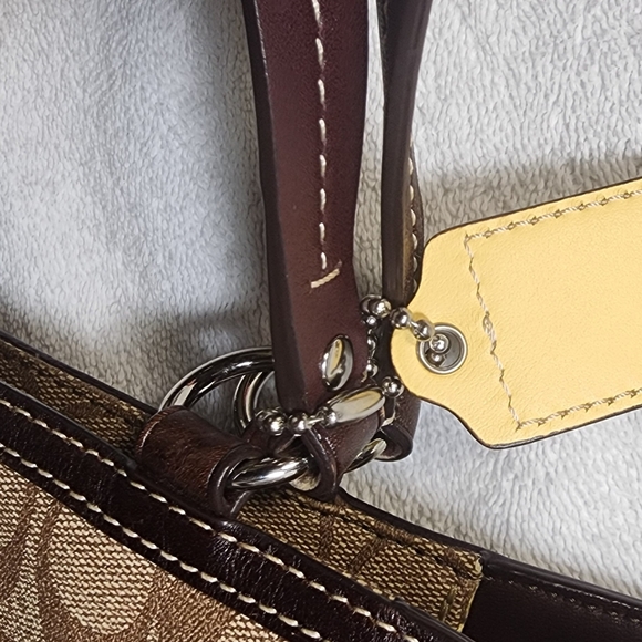 Coach Chelsea Heritage Stripe F14477 Signature Shoulder Handbag EUC - Picture 12 of 17